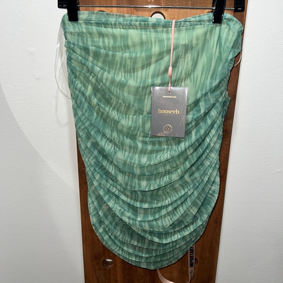 House of CB Aubrey Ivy Print Ruched Mesh Mini Skirt - Picture 11 of 15